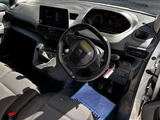 Peugeot Partner image 13